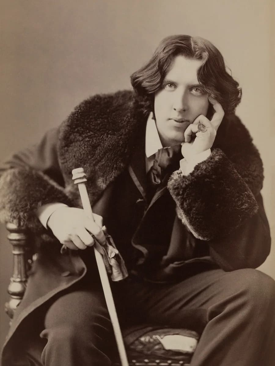 Photograph of Oscar Wilde, 1882