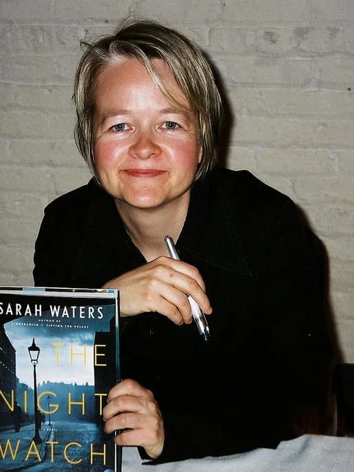 Photograph of Sarah Waters at a book signing, 2006